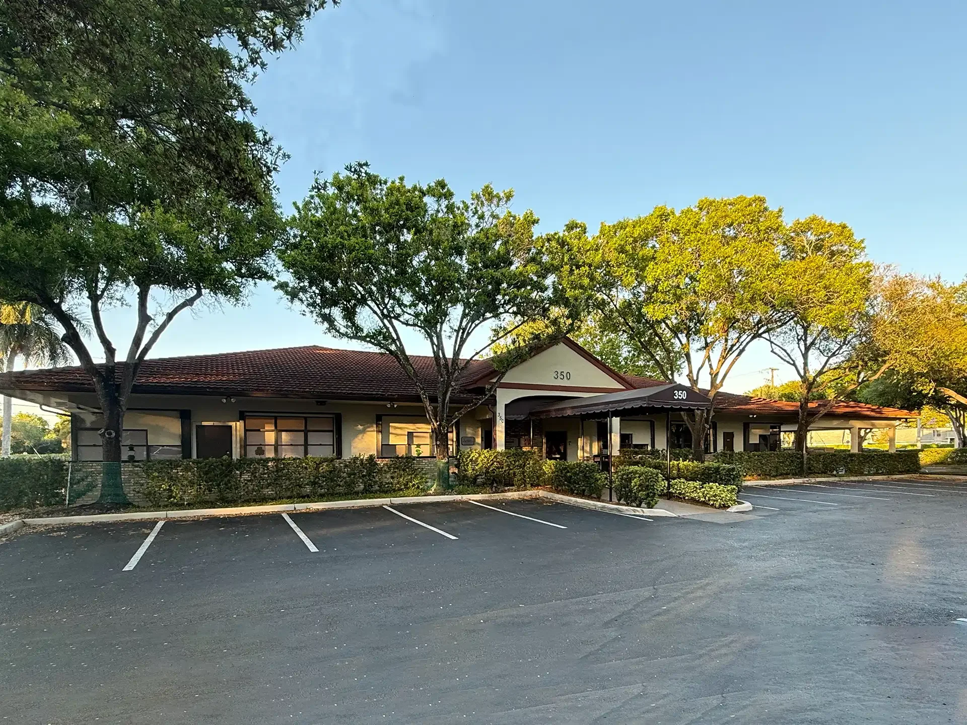 PhysicalOne - Plantation - Building front